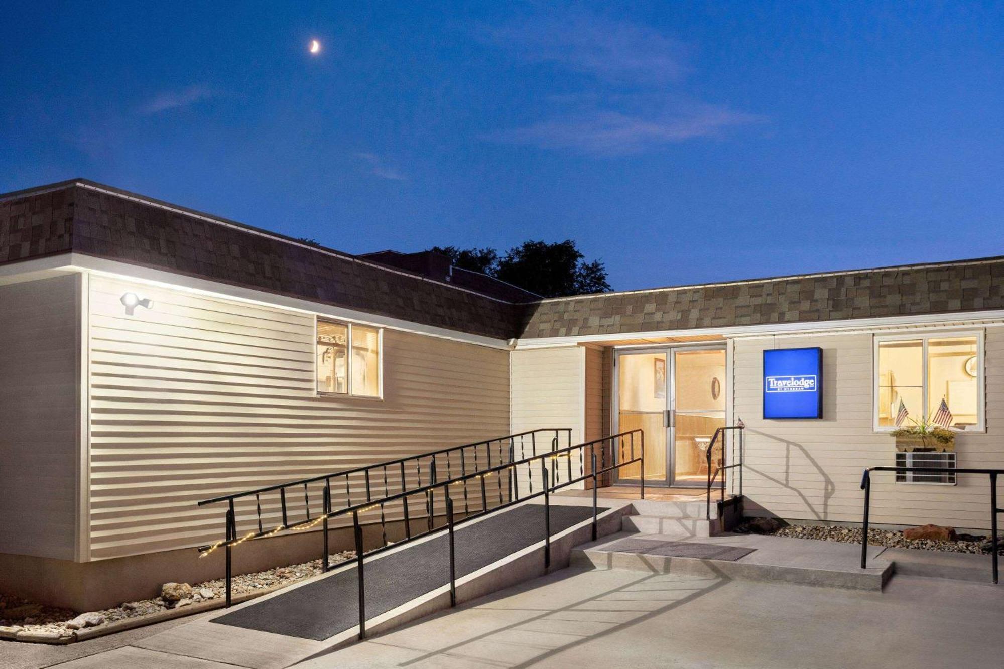 Travelodge By Wyndham Edgemont Εξωτερικό φωτογραφία