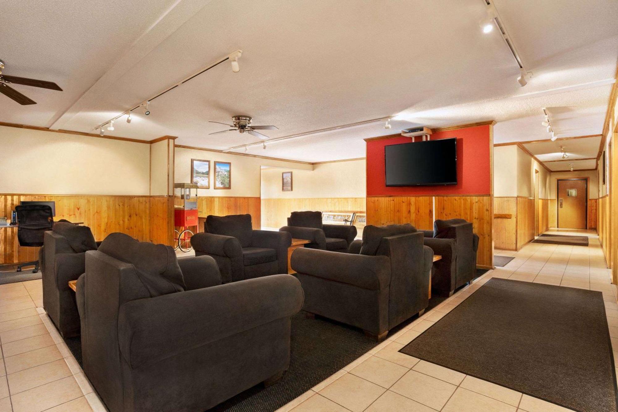 Travelodge By Wyndham Edgemont Εξωτερικό φωτογραφία